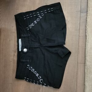 BKE women's casuals shorts.